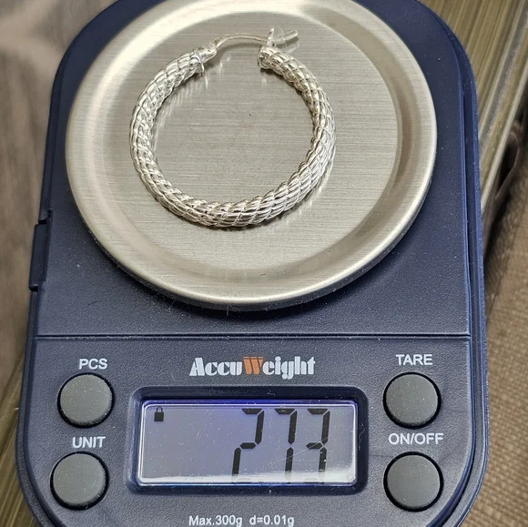 Sterling 925 Textured Rope Hoop Earrings - Picture 12 of 12